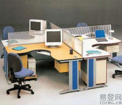 青島成套辦公家具與設備回收服務，助力資源循環利用